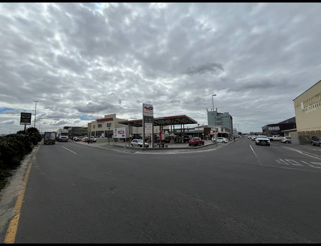176M² OFFICE TO LET IN PAARDEN EILAND